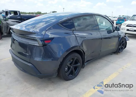 2026 Tesla Model Y Long Range Dual Motor All-Wheel Drive/Long Range Launch Series z USA, uszkodzony, nr VIN 7SAYGDEE9TA399944